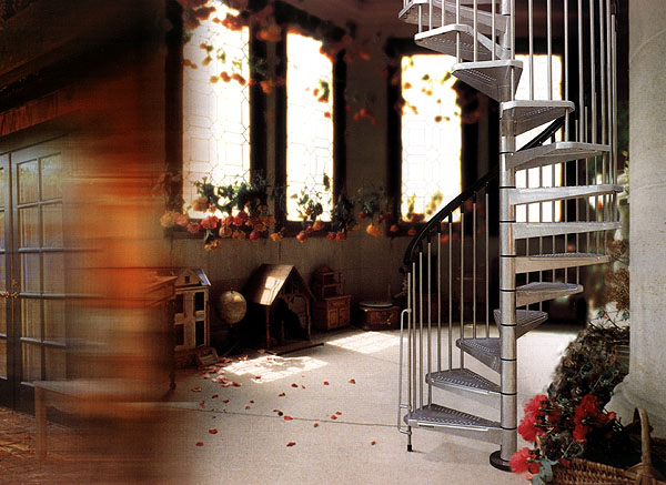 Escalera de Caracol modelo KLIO ZINK