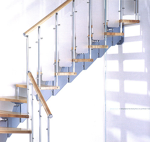 Escalera de Rampa SCENIK VERVE - detalle